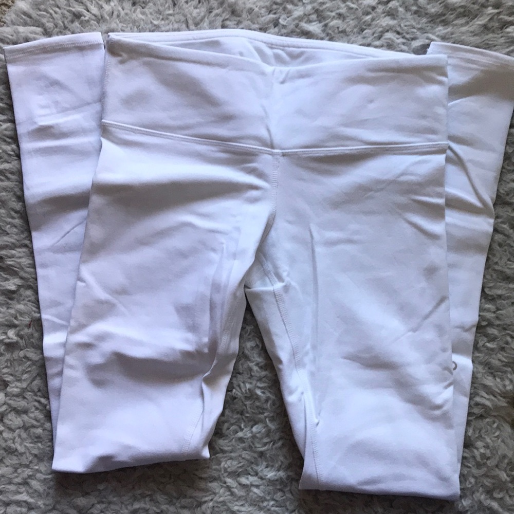 White alo yoga